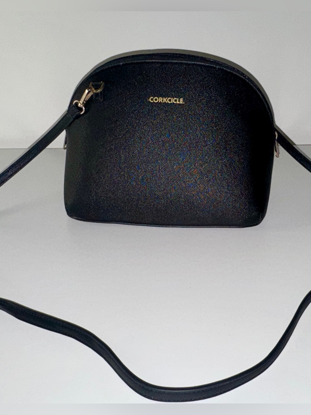 Corkcicle Adair Crossbody Insulated Bag Black/Gold